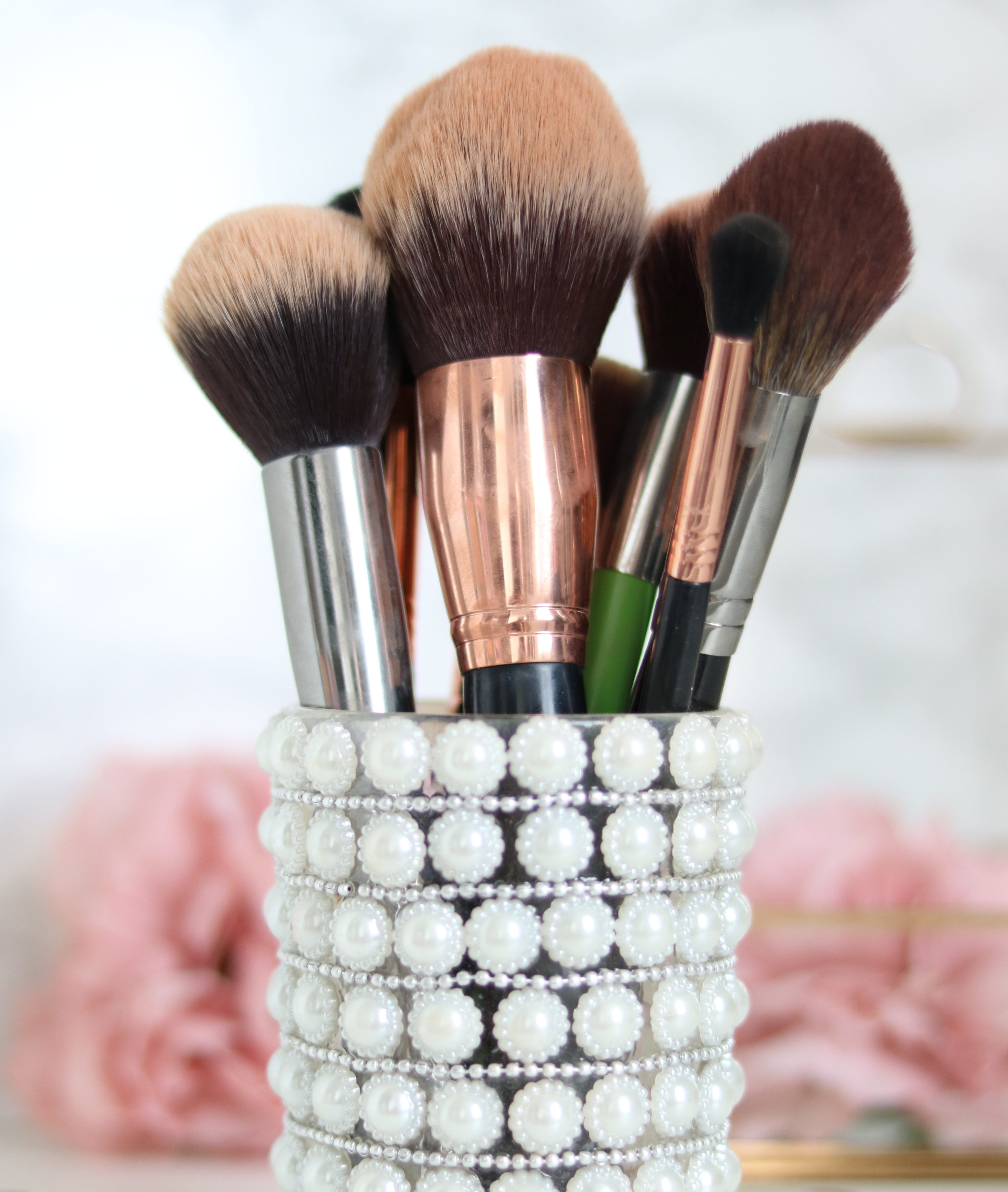 Hoe maak je een makeup kwast of beauty spons schoon Convey Beauty
