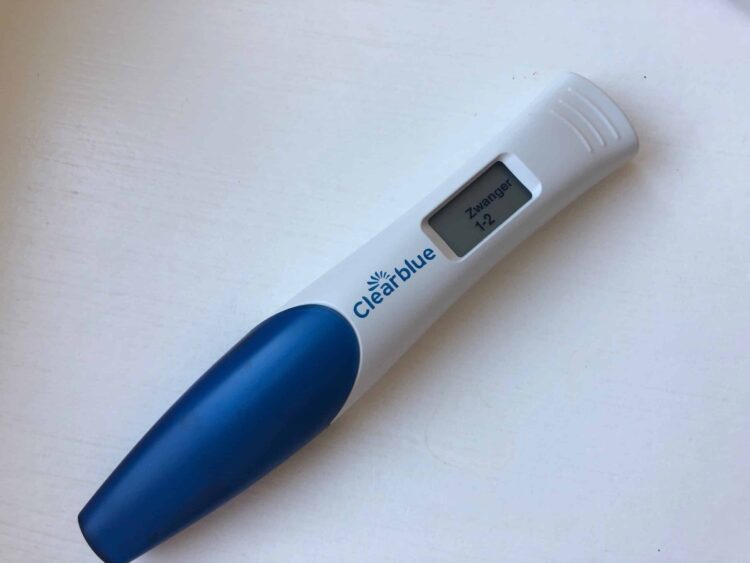 Ervaring en foto's met de vroege zwangerschapstest van Clearblue