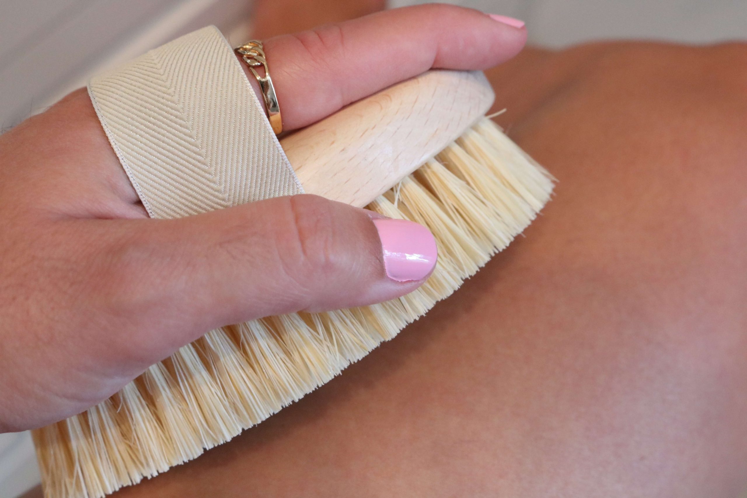 droog borstelen.. voordelen en hoe je het dry brushing moet doen