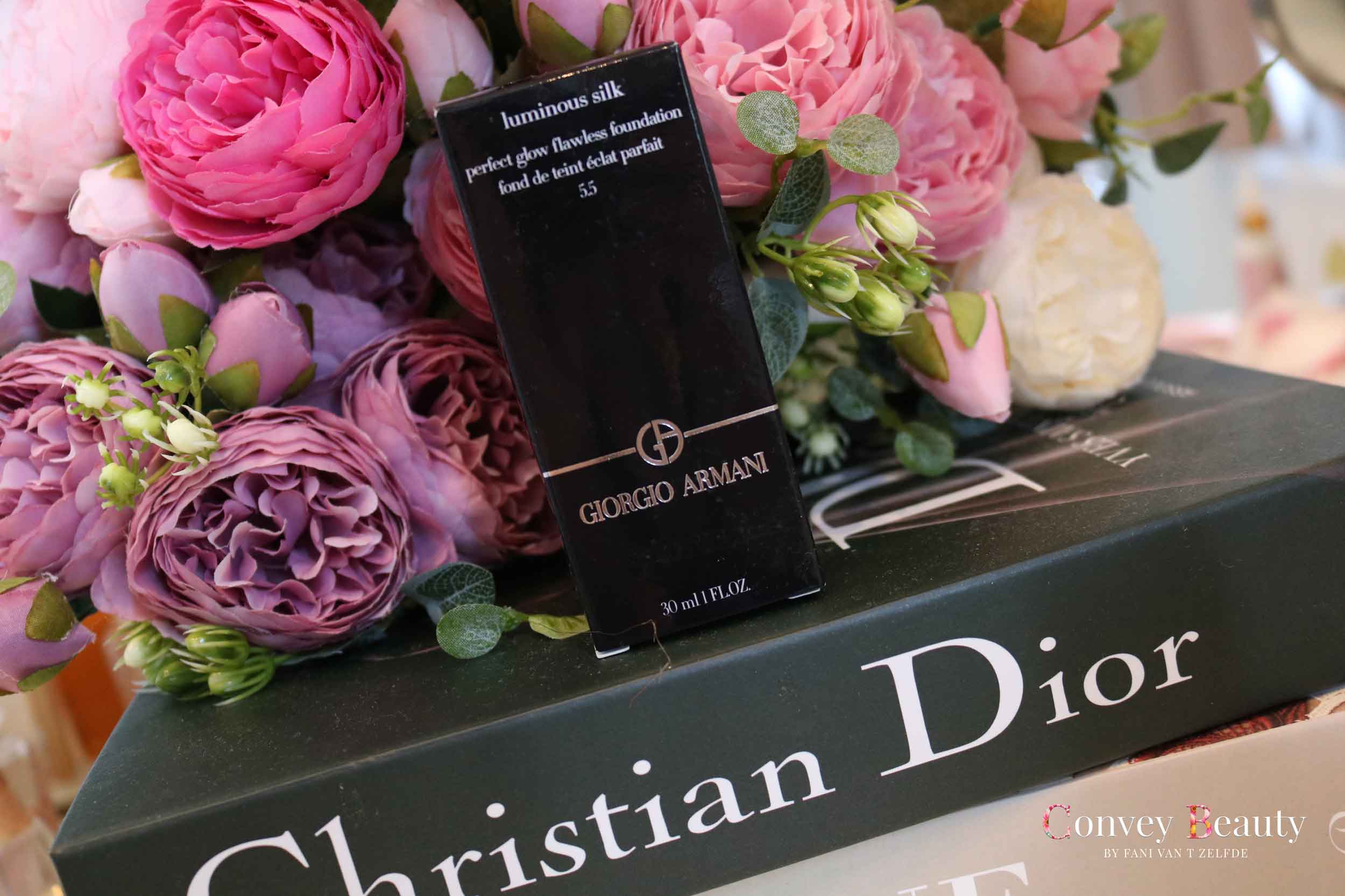 Giorgio armani luminous silk foundation review | dekkend en voor acne huid?