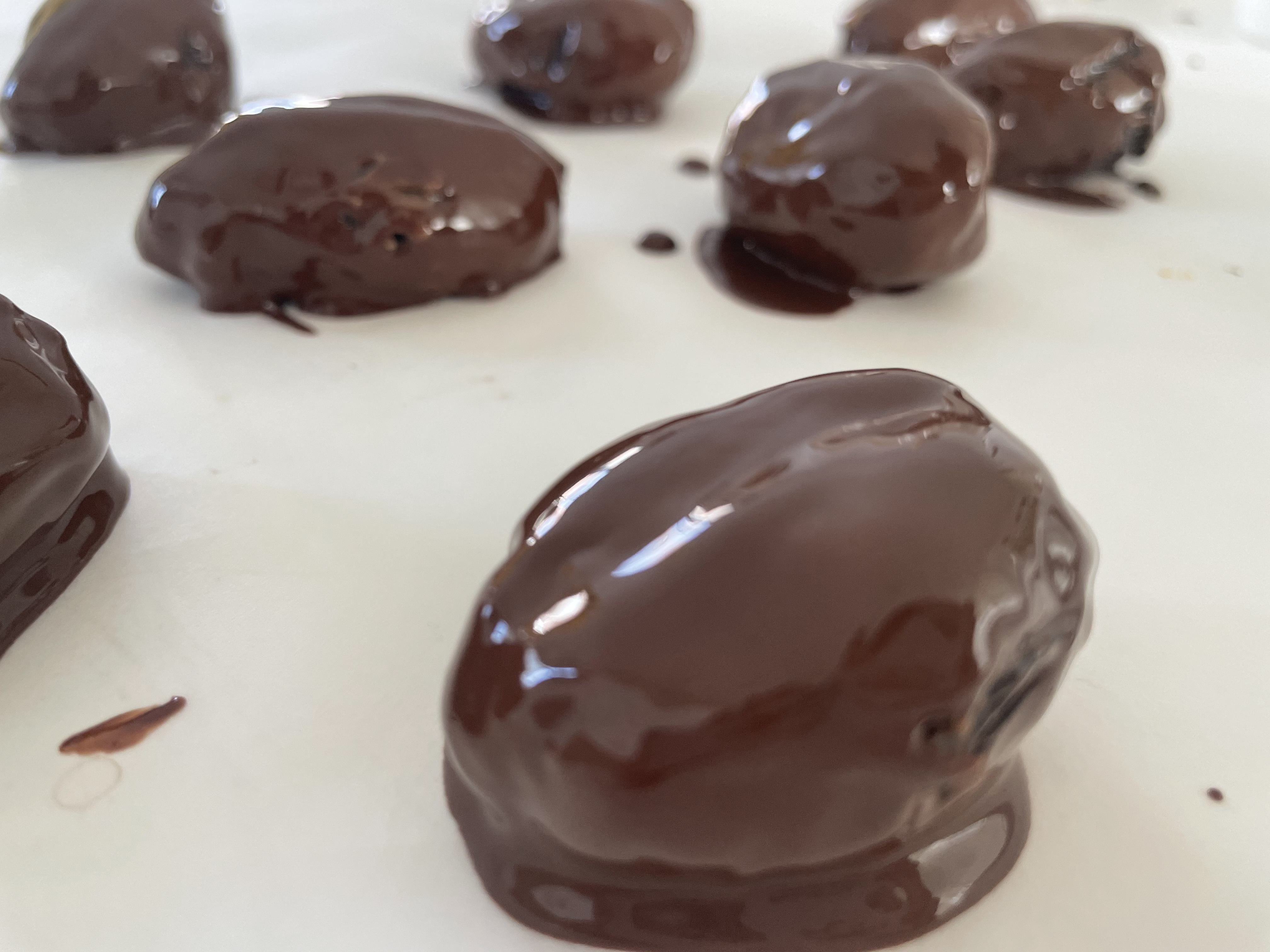 Gezonde Snickers Recept | Met Chocolade Bedekte Gevulde Dadels