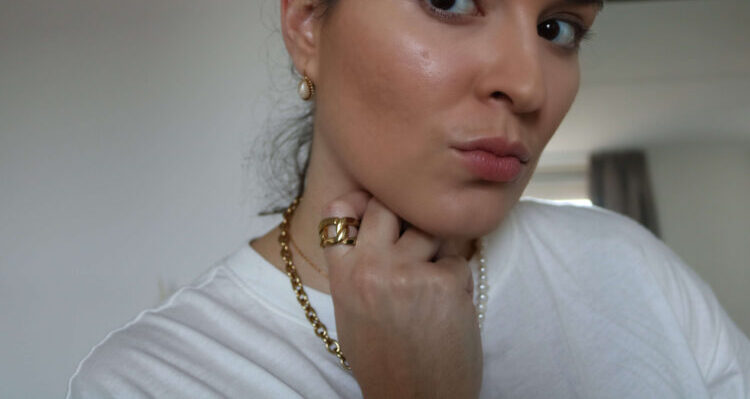 Tom Ford Shade and Illuminate Contour & Highlighter Review en Swatches -  Convey Beauty