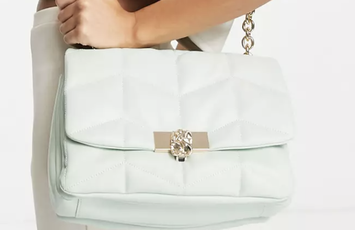 dupe chanel 19 bag