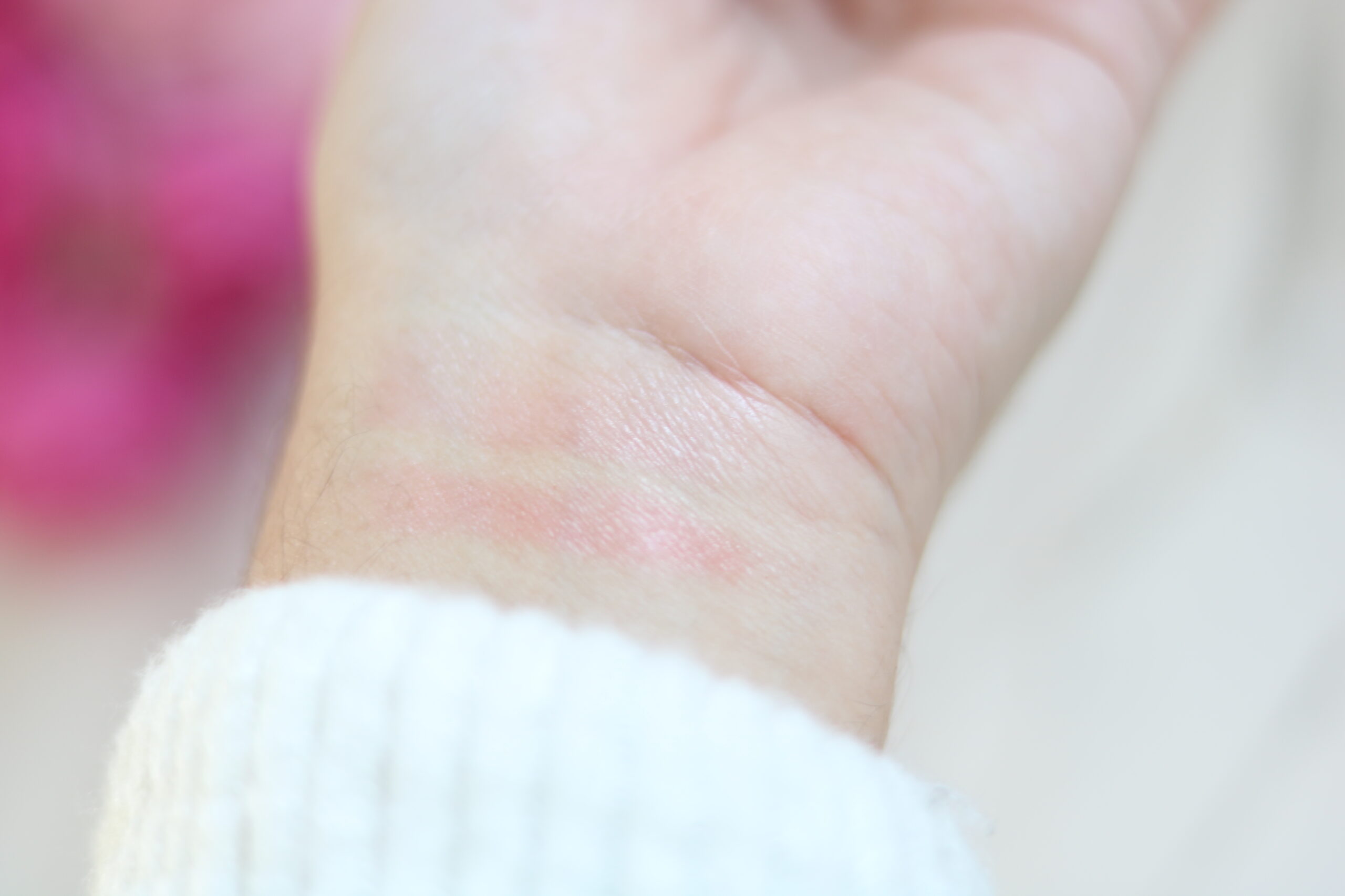 L'Oreal Glow Paradise peach charm review