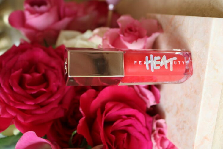 Fenty Beauty Gloss Bomb Heat Lip Luminizer + Plumper Review en swatches