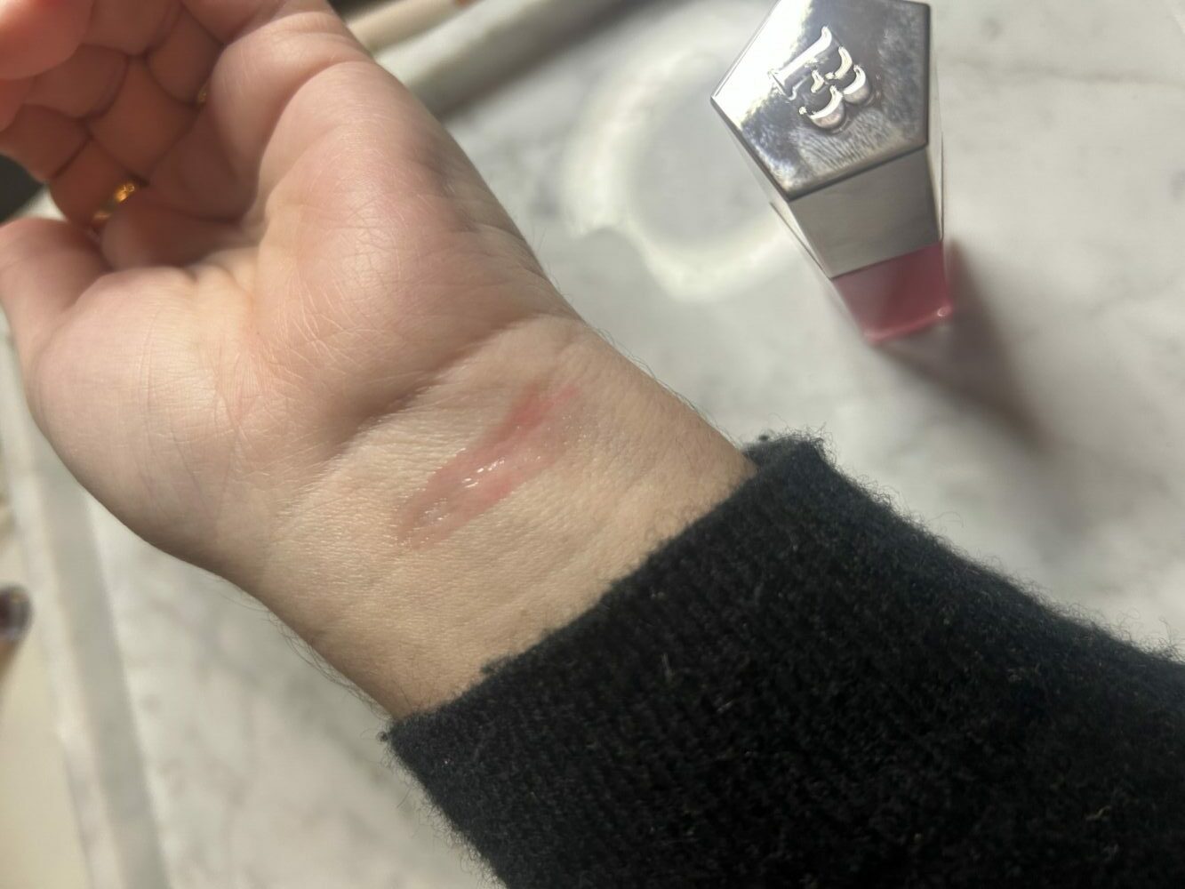Fenty Beauty Gloss Bomb Heat hot cherry
