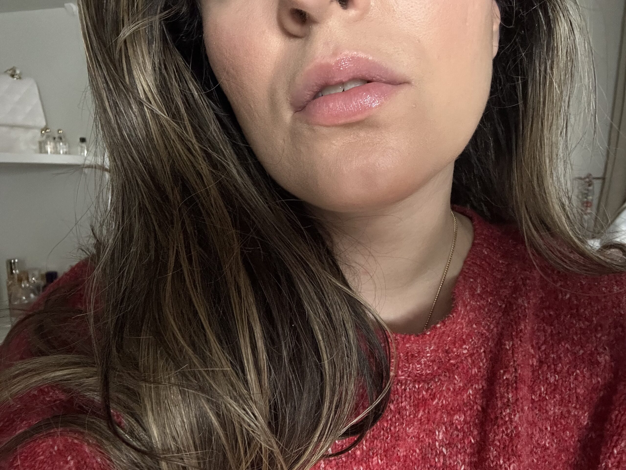 review gisou honey infused lip oil