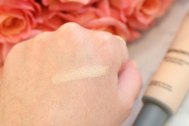 Madara Skinonym Semi-Matte Peptide Foundation in True Beige swatches