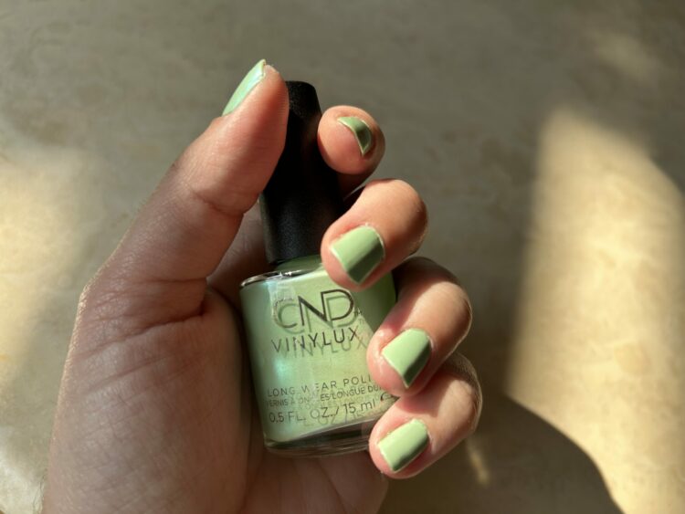 CND™ VINYLUX review nieuwe collectie shade sense