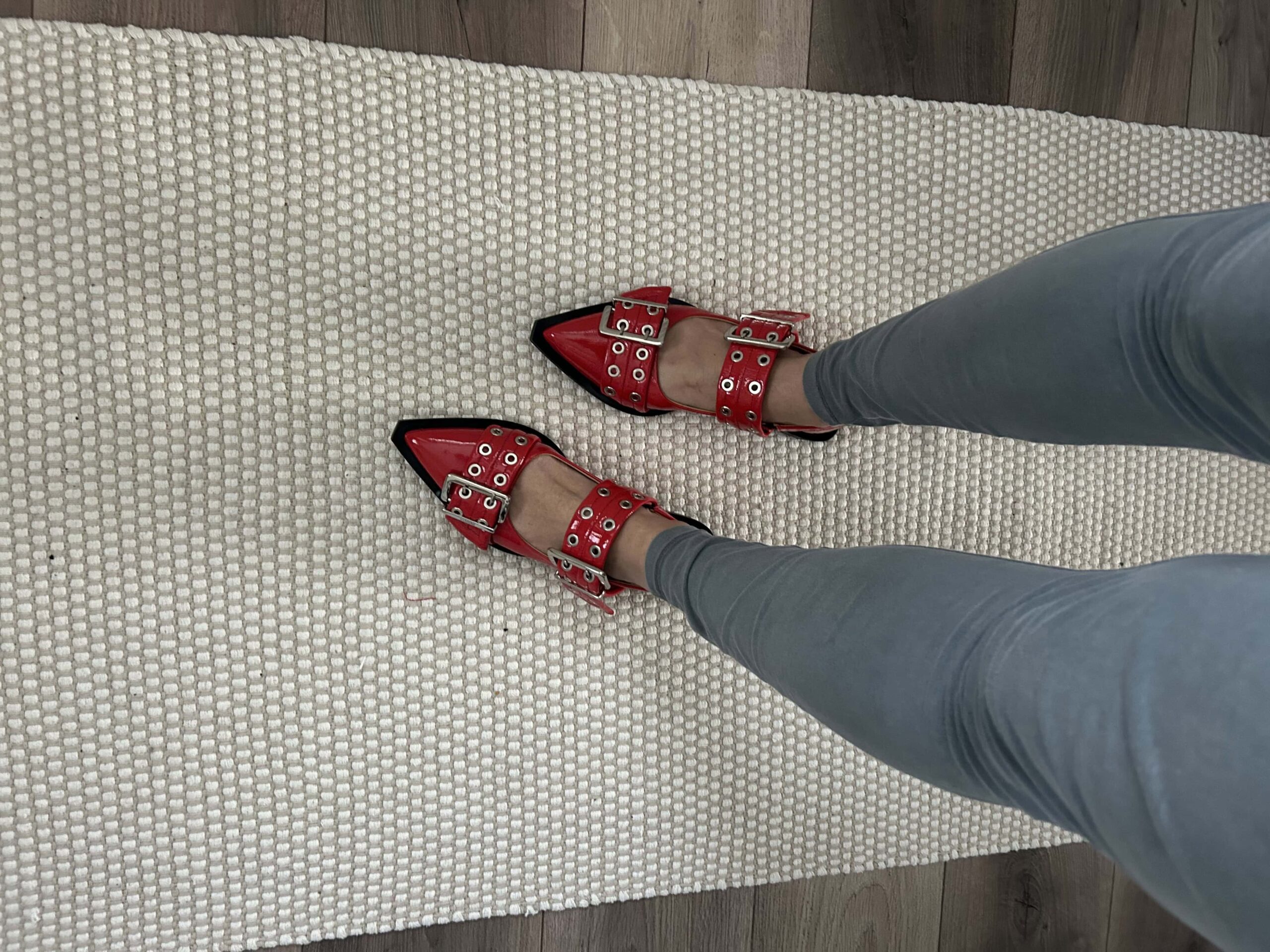 Ganni Fashion : een luxe Must-Have die de hype waard is of te duur?